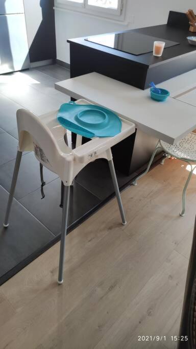 Appt Lumineux F3 Quartier Calme Apartment *